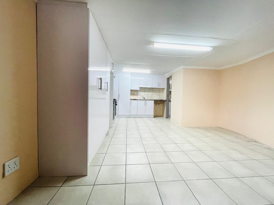 To Let 0 Bedroom Property for Rent in Lonehill Gauteng