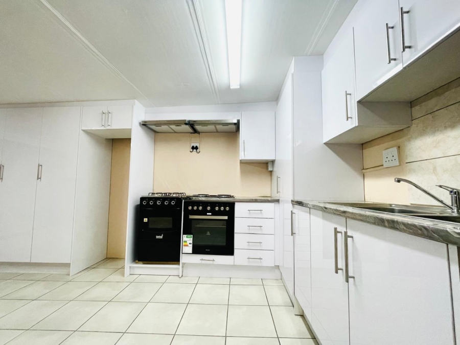To Let 0 Bedroom Property for Rent in Lonehill Gauteng