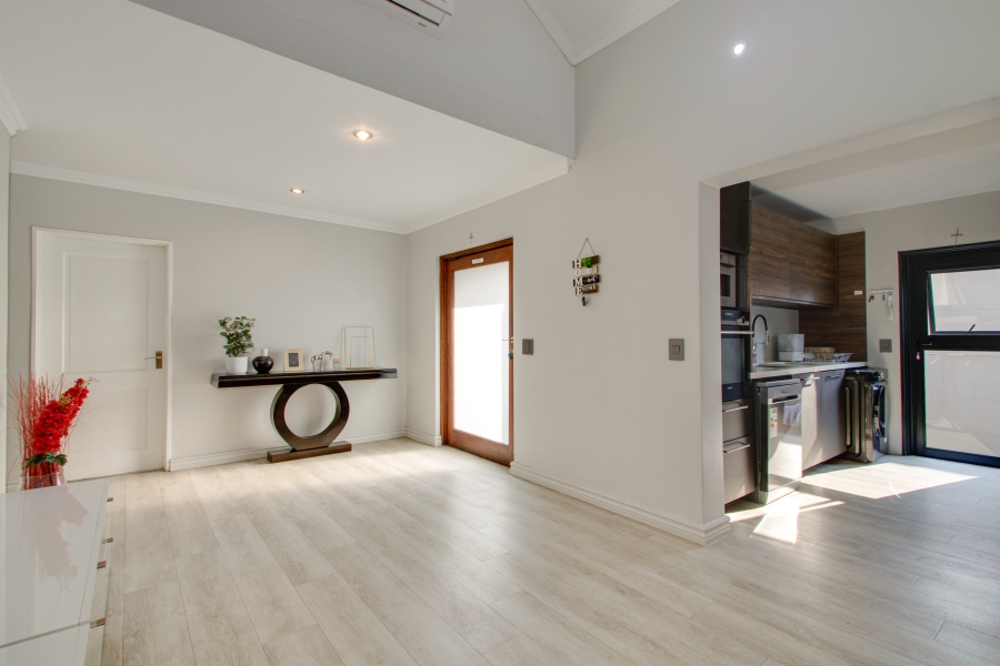 3 Bedroom Property for Sale in Cedar Lakes Gauteng