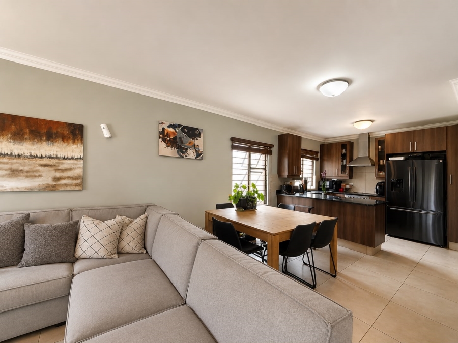To Let 3 Bedroom Property for Rent in Broadacres Gauteng