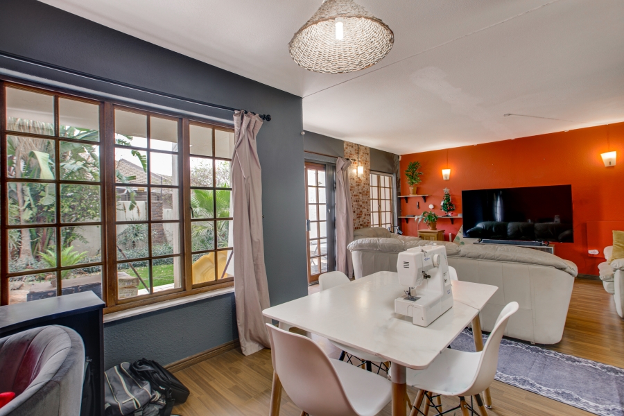3 Bedroom Property for Sale in Northwold Gauteng