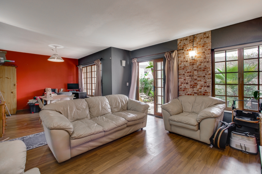 3 Bedroom Property for Sale in Northwold Gauteng
