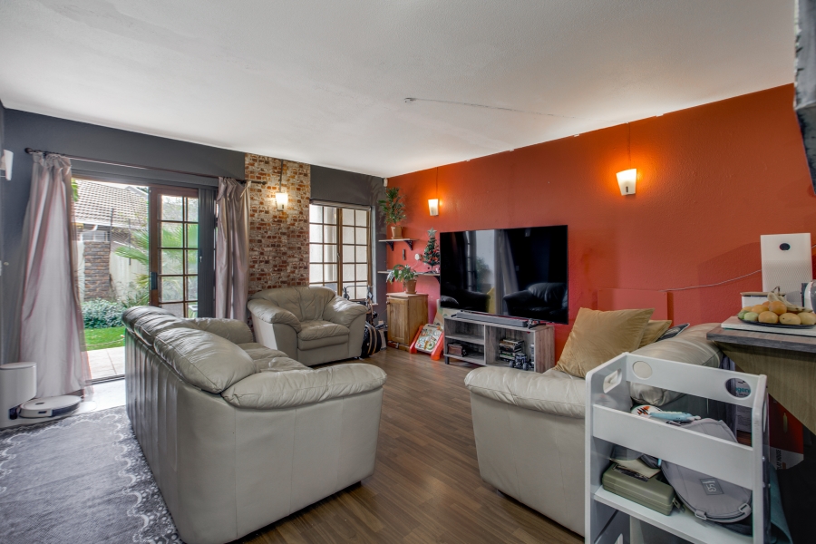 3 Bedroom Property for Sale in Northwold Gauteng