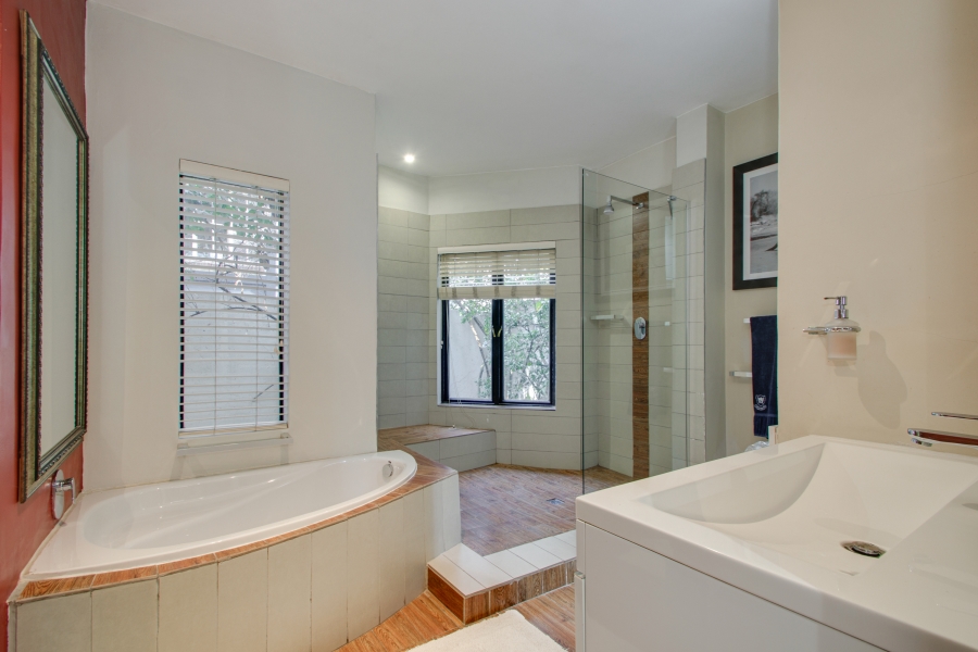 4 Bedroom Property for Sale in Dainfern Golf Estate Gauteng