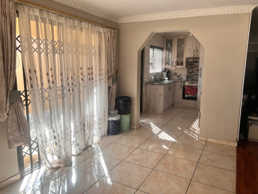 3 Bedroom Property for Sale in Ormonde View Gauteng