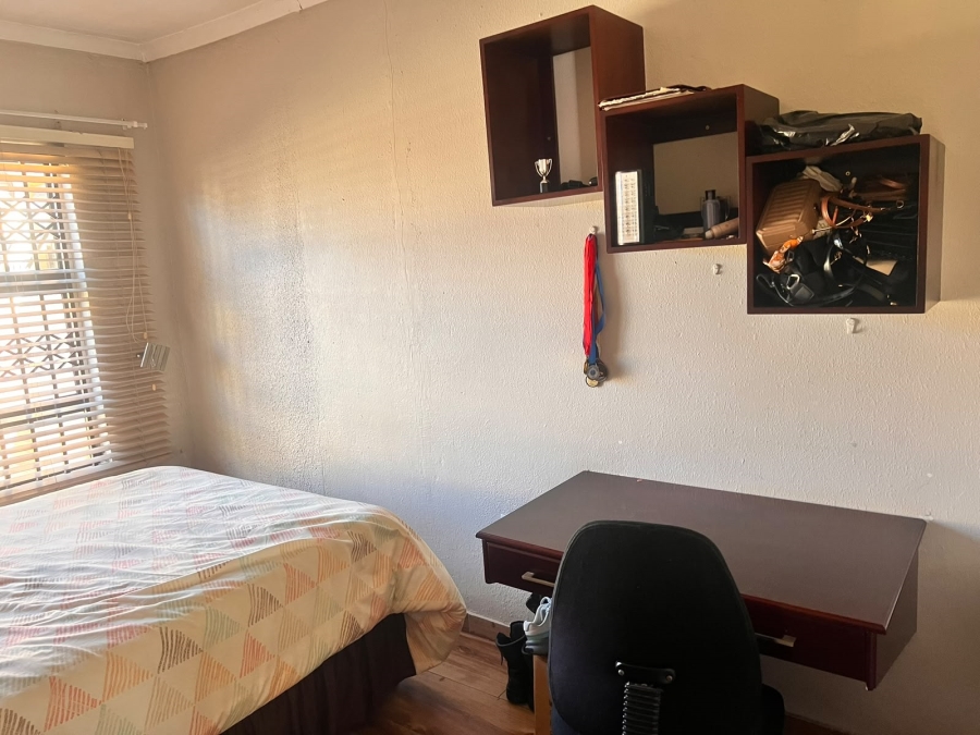 3 Bedroom Property for Sale in Ormonde View Gauteng