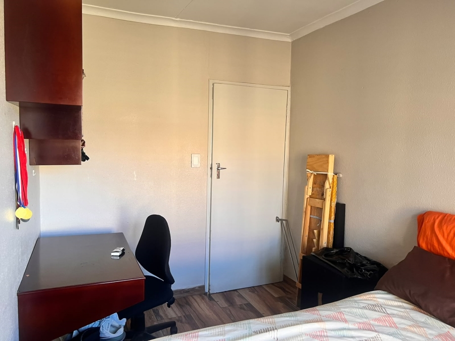 3 Bedroom Property for Sale in Ormonde View Gauteng