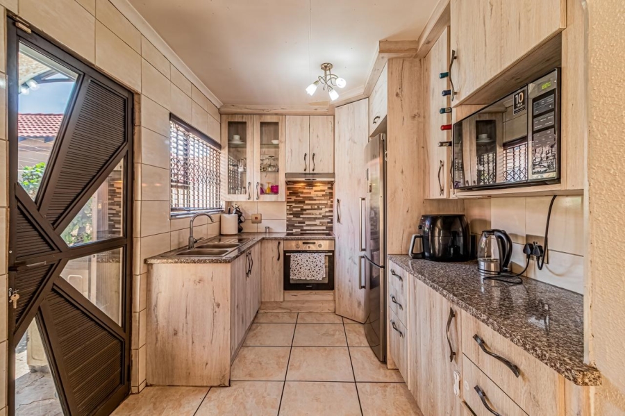 3 Bedroom Property for Sale in Ormonde View Gauteng
