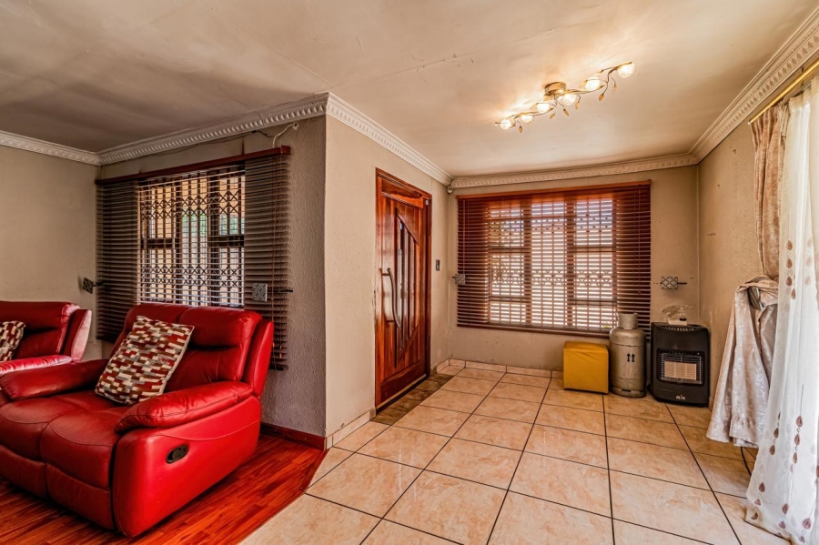 3 Bedroom Property for Sale in Ormonde View Gauteng