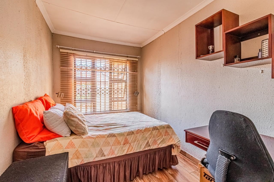 3 Bedroom Property for Sale in Ormonde View Gauteng