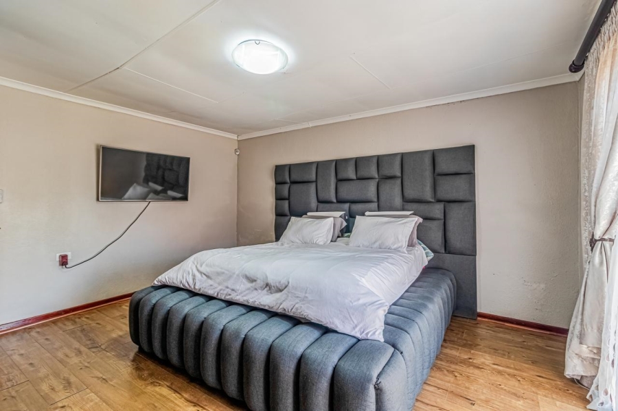 3 Bedroom Property for Sale in Ormonde View Gauteng