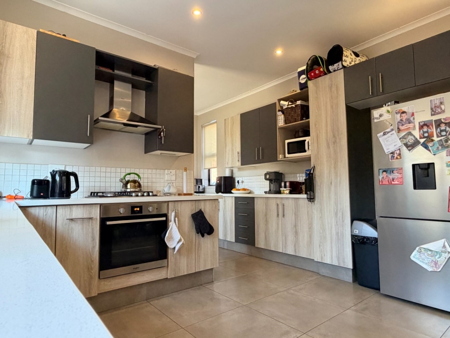 3 Bedroom Property for Sale in Queenswood Gauteng