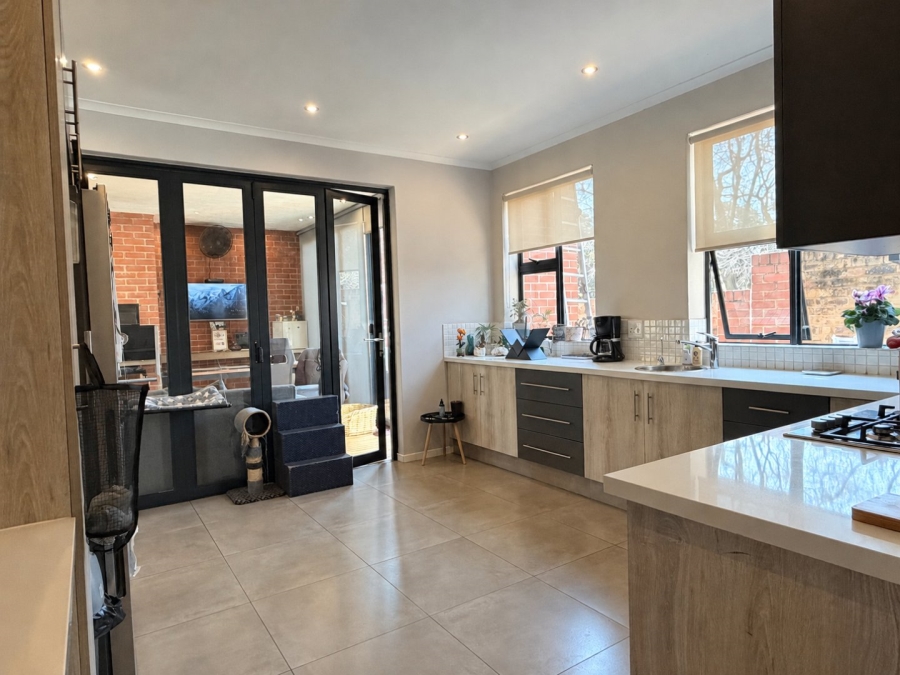 3 Bedroom Property for Sale in Queenswood Gauteng