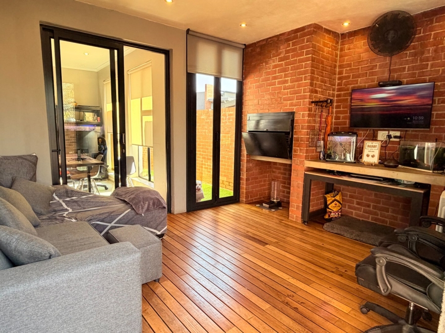 3 Bedroom Property for Sale in Queenswood Gauteng
