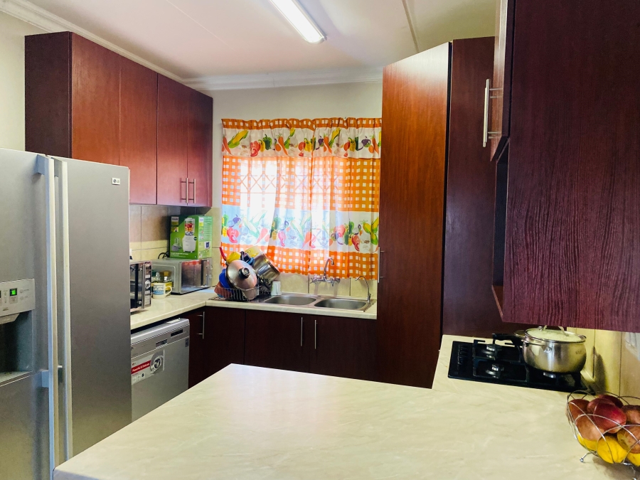 3 Bedroom Property for Sale in Willow Park Manor Gauteng