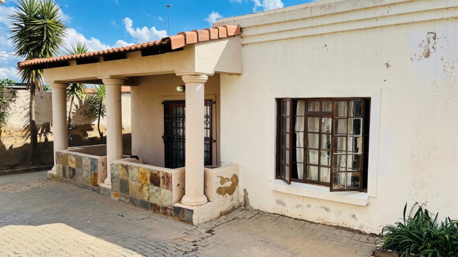 3 Bedroom Property for Sale in Soshanguve T Gauteng