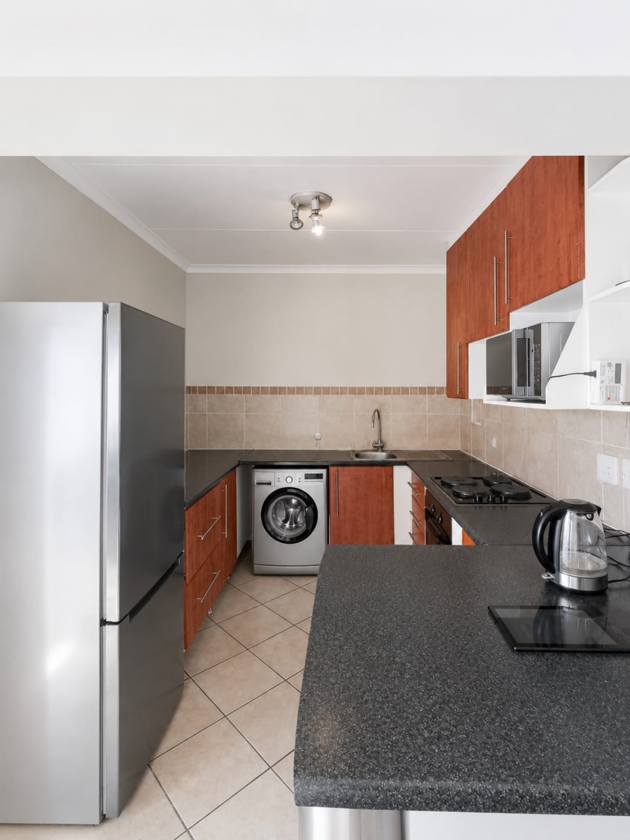2 Bedroom Property for Sale in Erand Gardens Gauteng