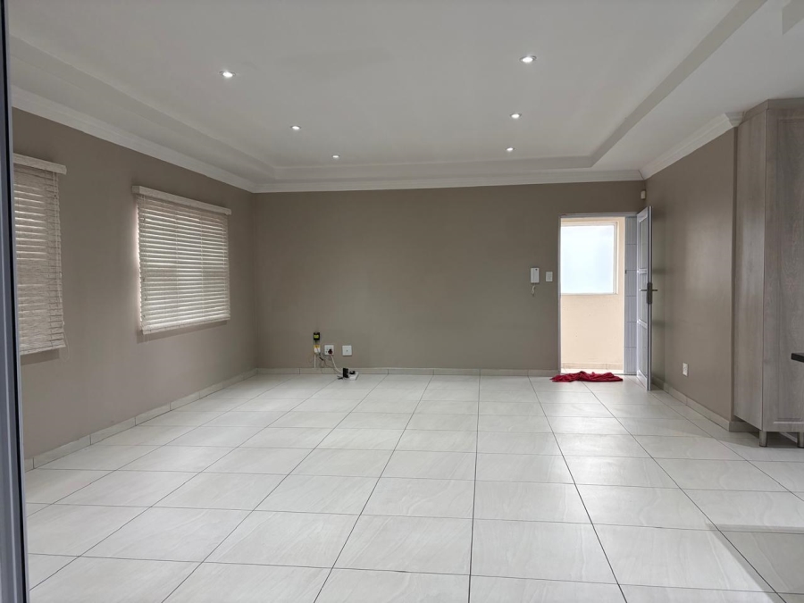 To Let 2 Bedroom Property for Rent in Waverley Gauteng