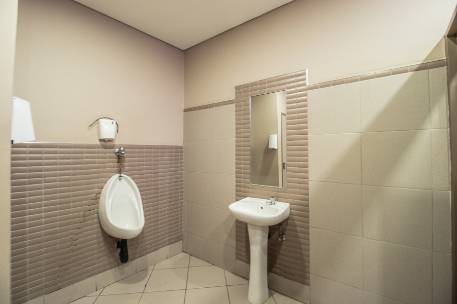 To Let Commercial Property for Rent in Johannesburg Central Gauteng