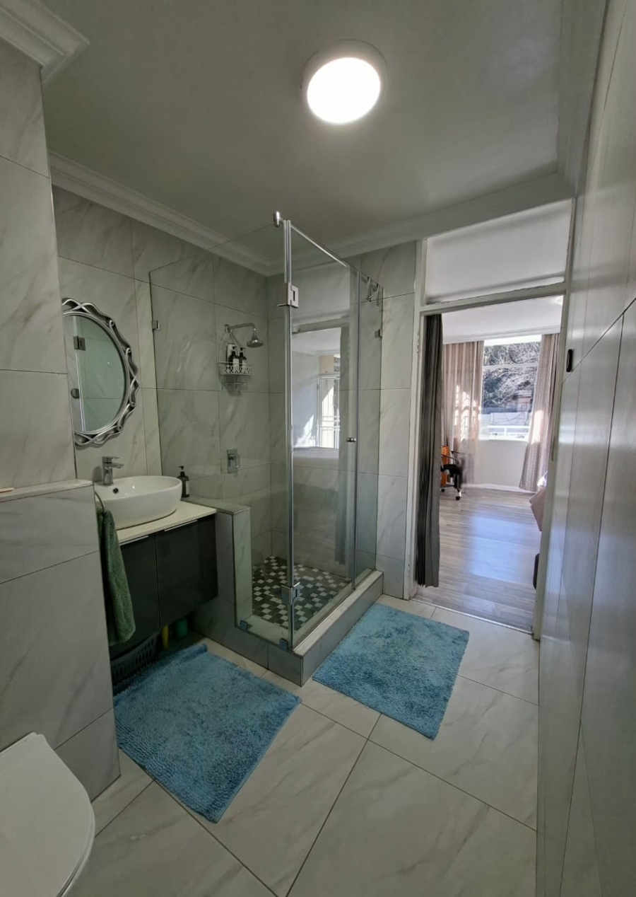 3 Bedroom Property for Sale in Robindale Gauteng