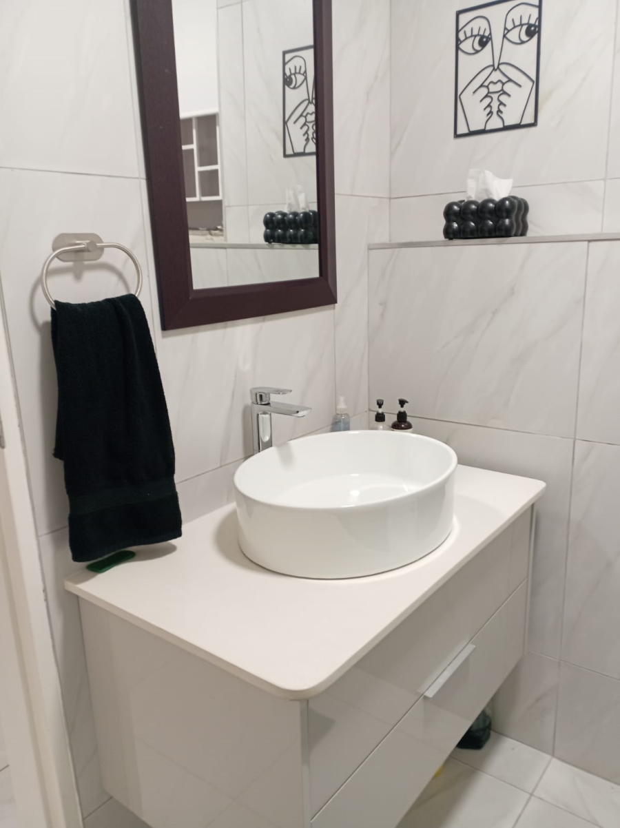 3 Bedroom Property for Sale in Robindale Gauteng