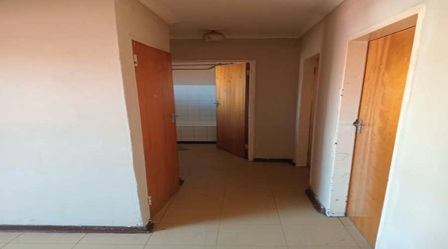 2 Bedroom Property for Sale in Vanderbijlpark CW 5 Gauteng