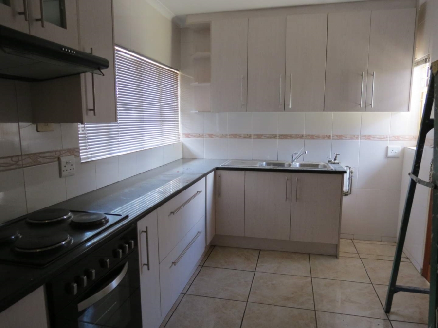 To Let 3 Bedroom Property for Rent in Impala Park Gauteng