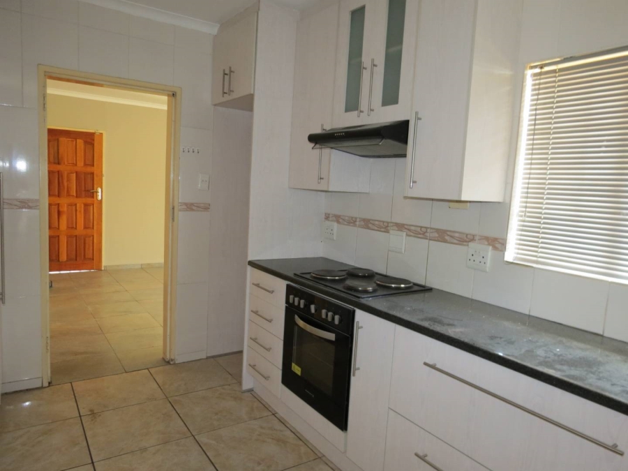 To Let 3 Bedroom Property for Rent in Impala Park Gauteng