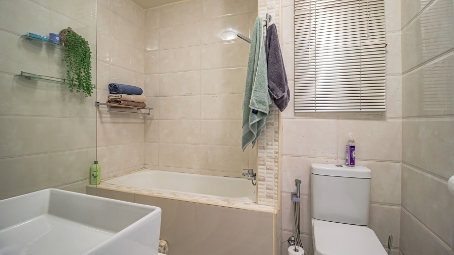 2 Bedroom Property for Sale in Bedford Gardens Gauteng
