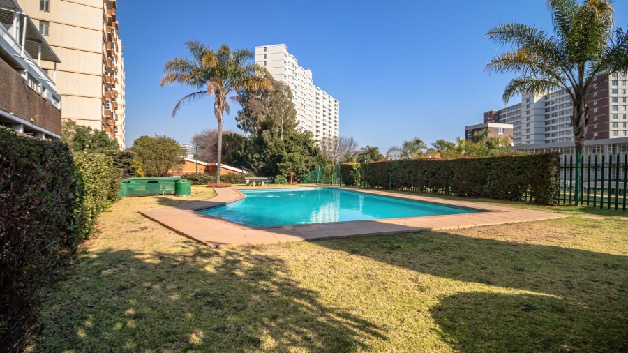 2 Bedroom Property for Sale in Bedford Gardens Gauteng