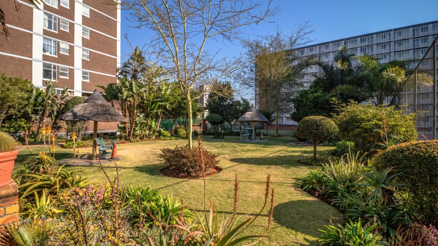 2 Bedroom Property for Sale in Bedford Gardens Gauteng