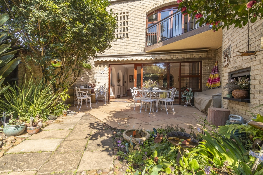 3 Bedroom Property for Sale in Bryanston Gauteng