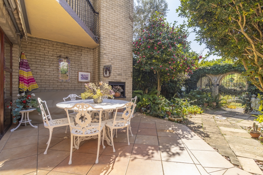 3 Bedroom Property for Sale in Bryanston Gauteng