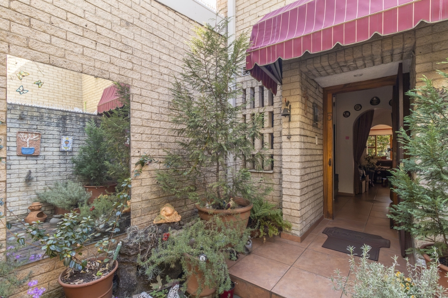 3 Bedroom Property for Sale in Bryanston Gauteng