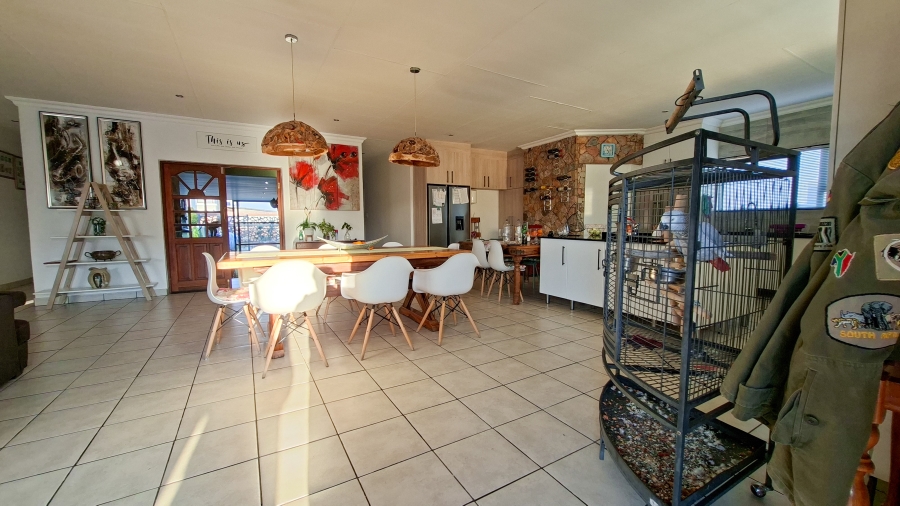 5 Bedroom Property for Sale in Summer Place Estate Gauteng