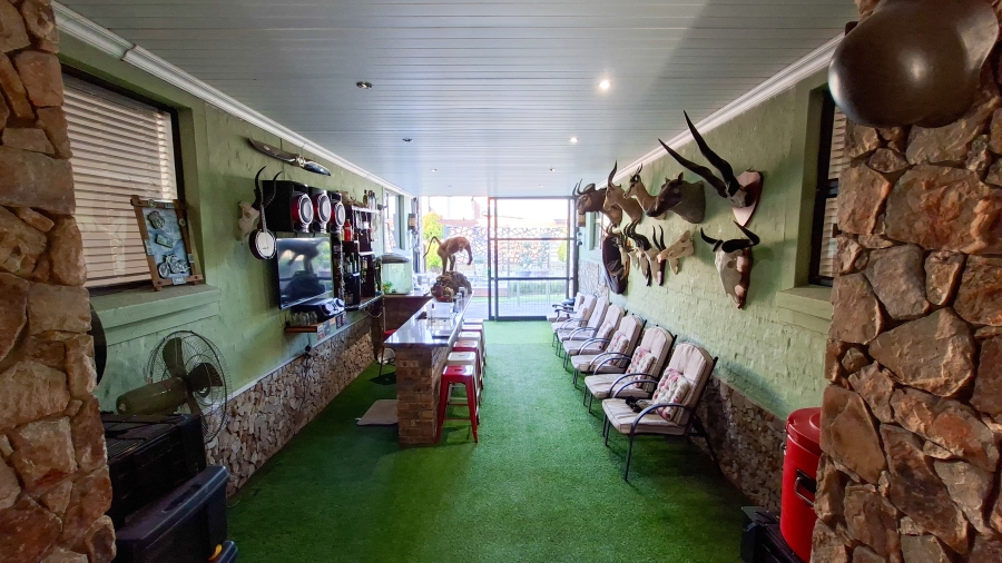5 Bedroom Property for Sale in Summer Place Estate Gauteng