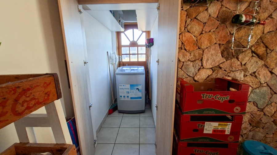 5 Bedroom Property for Sale in Summer Place Estate Gauteng