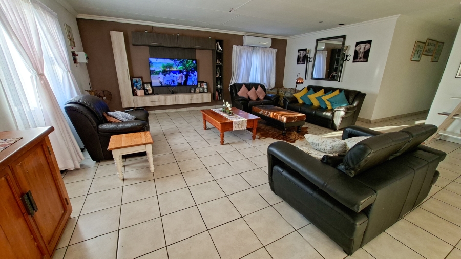 5 Bedroom Property for Sale in Summer Place Estate Gauteng