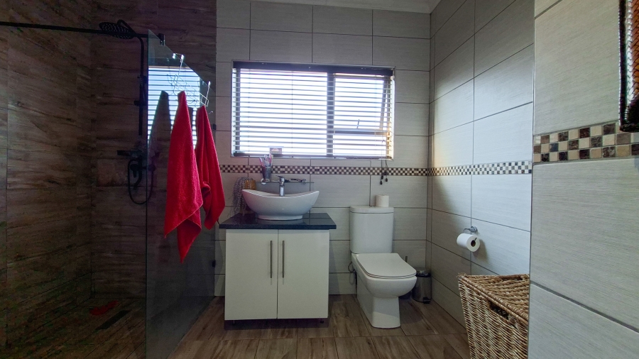 5 Bedroom Property for Sale in Summer Place Estate Gauteng