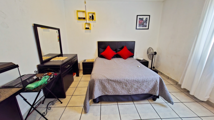 5 Bedroom Property for Sale in Summer Place Estate Gauteng