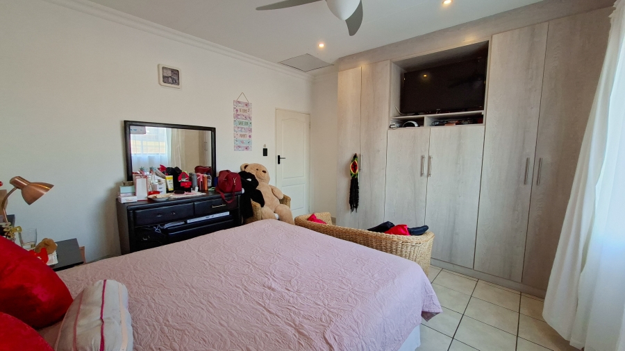 5 Bedroom Property for Sale in Summer Place Estate Gauteng