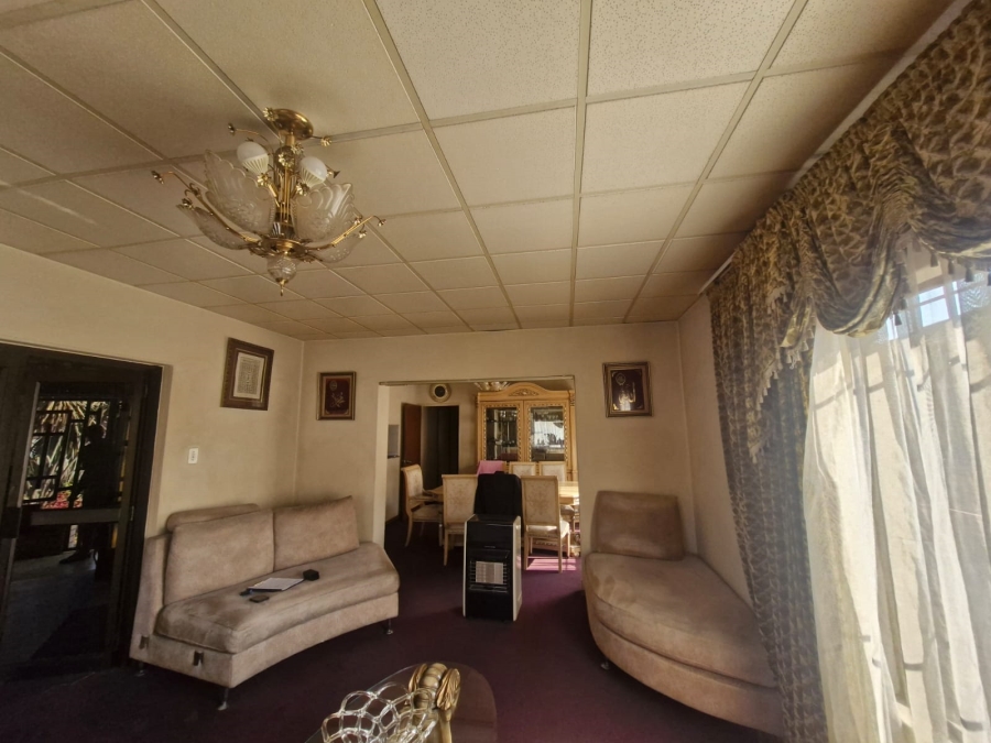 5 Bedroom Property for Sale in Actonville Gauteng