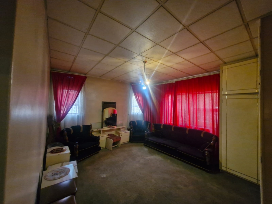 5 Bedroom Property for Sale in Actonville Gauteng