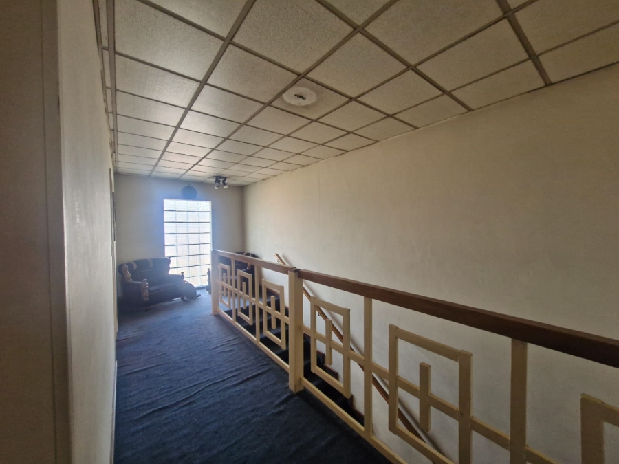 5 Bedroom Property for Sale in Actonville Gauteng