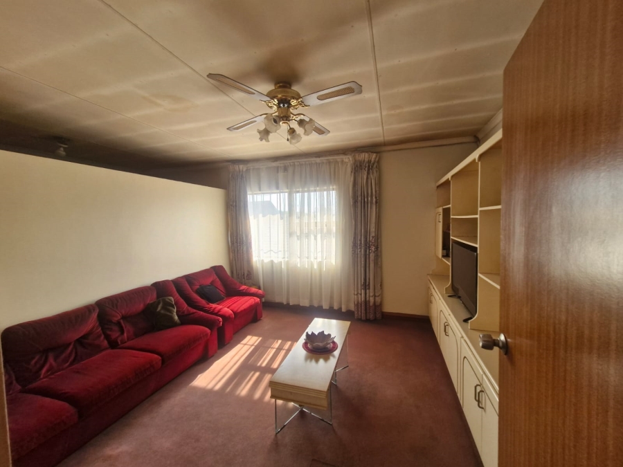 5 Bedroom Property for Sale in Actonville Gauteng