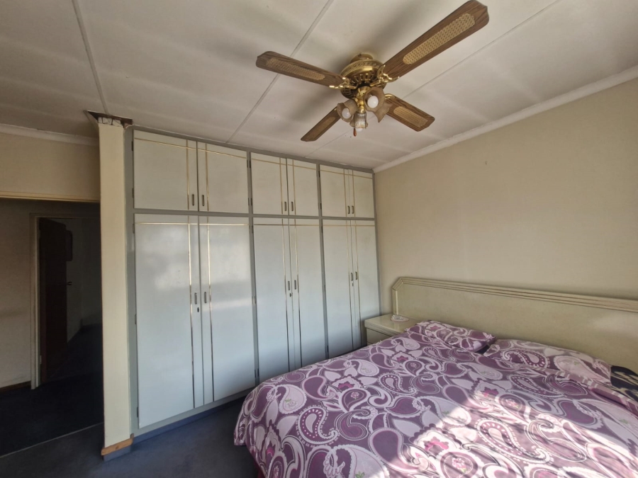 5 Bedroom Property for Sale in Actonville Gauteng