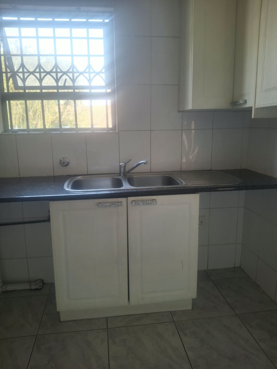 To Let 3 Bedroom Property for Rent in Bedfordview Gauteng
