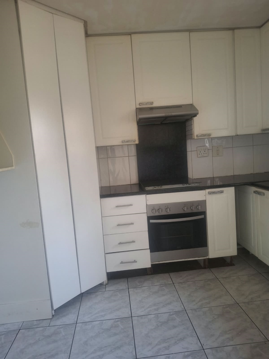 To Let 3 Bedroom Property for Rent in Bedfordview Gauteng
