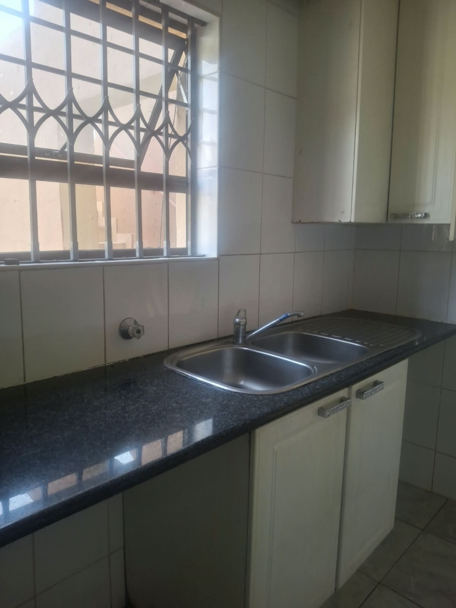 To Let 3 Bedroom Property for Rent in Bedfordview Gauteng