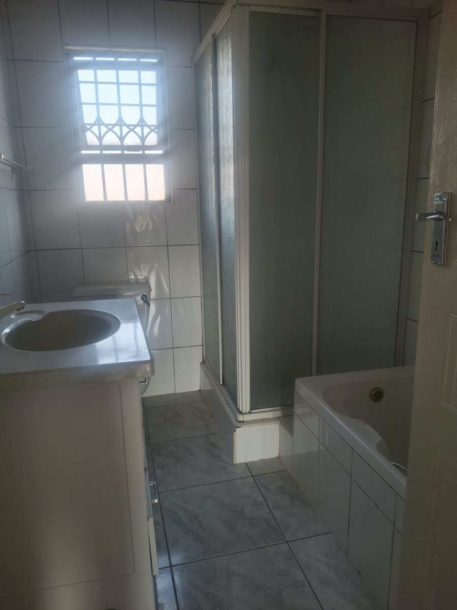 To Let 3 Bedroom Property for Rent in Bedfordview Gauteng